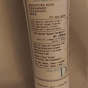 VMV Hypoallergenics Moisturizer Facial Cleanser For Dry Ski